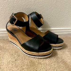 Elegant Black Wedge Sandals